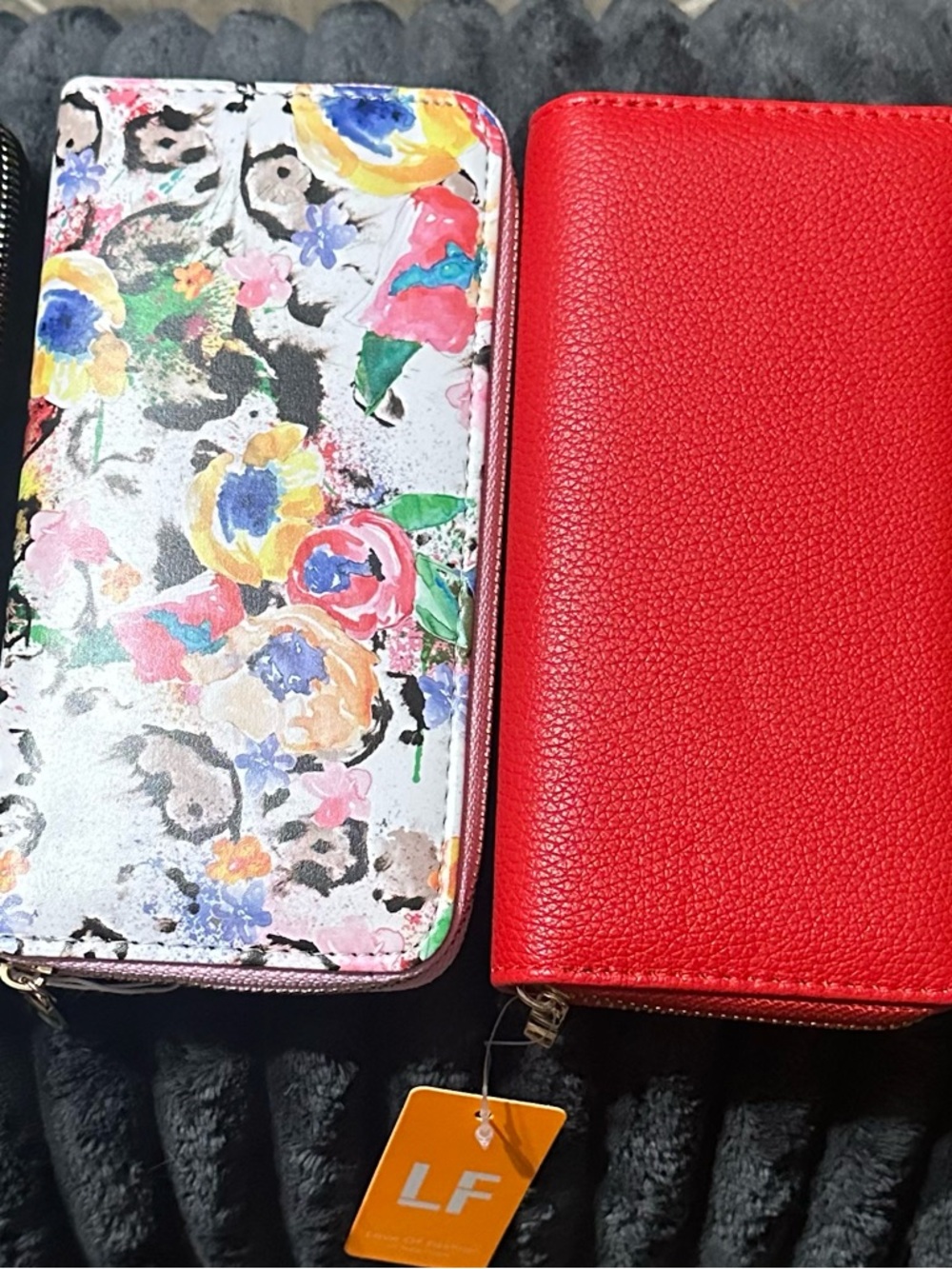 4 Variety Of Full Size Wallets